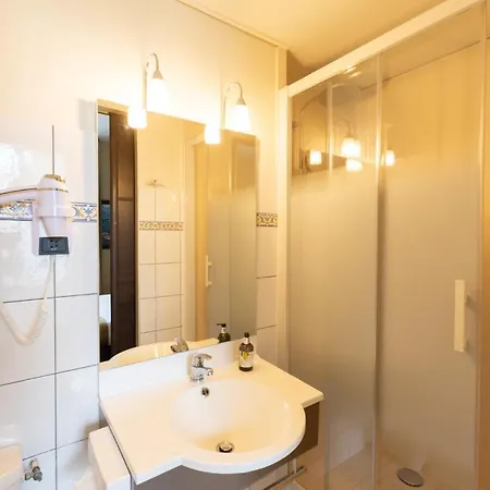 Hotell Logis Le Galant La Flèche