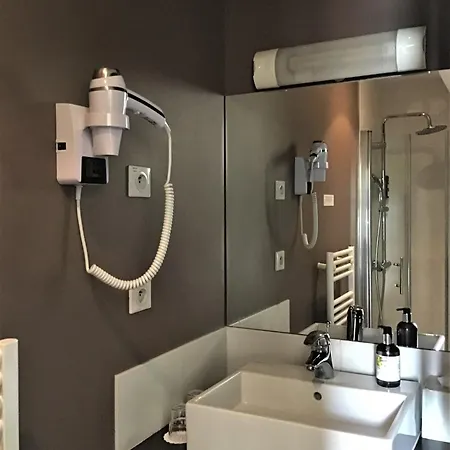 Logis Le Galant 호텔 3*