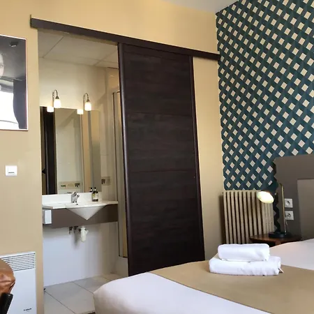 Logis Le Galant 3* 라플레슈