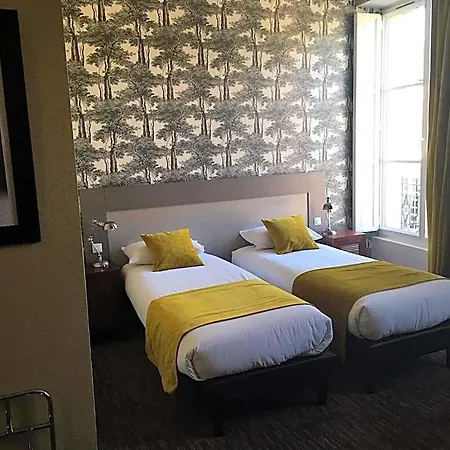Logis Le Galant Hotel 3*