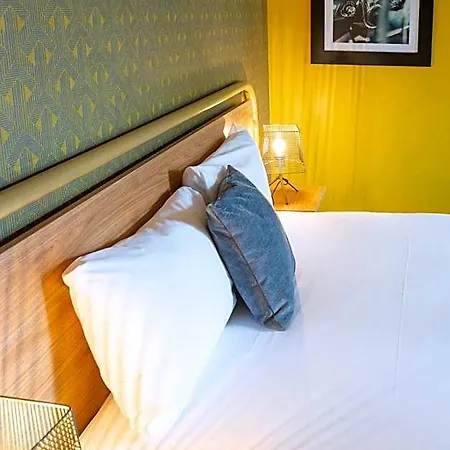 Hotel Logis Le Galant 3*
