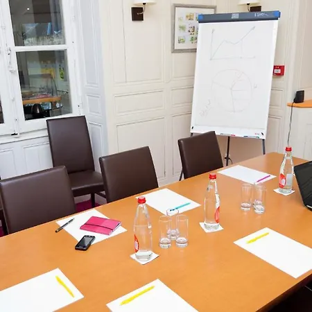 Otel Logis Le Galant La Flèche