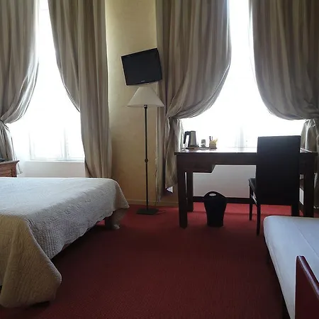 호텔 Logis Le Galant 3*