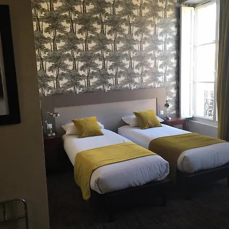 Logis Le Galant Hotell 3*