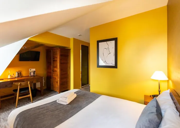 Logis Le Galant Hotel 3*