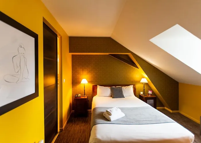 Hotel Logis Le Galant 3*