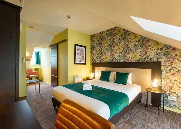 Logis Le Galant Hotel 3*