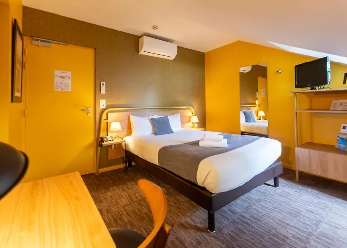 Logis Le Galant Hotel