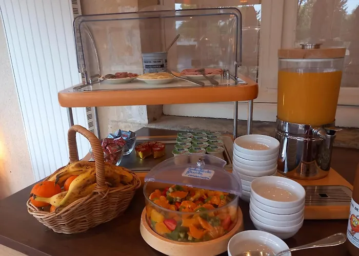 Logis Le Galant Hotel 3*